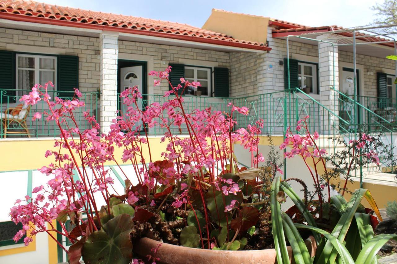 Paxos Rock Apartments Gaios Esterno foto