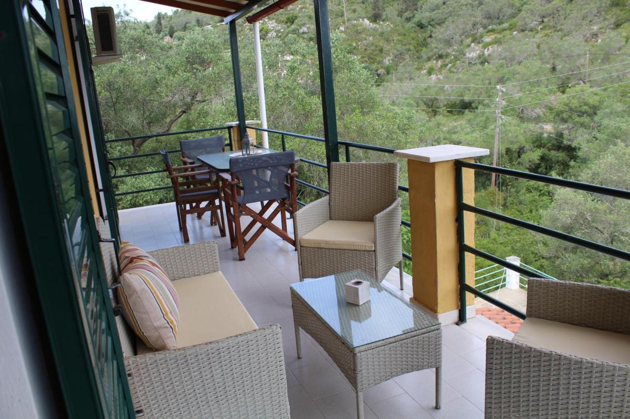 Paxos Rock Apartments Gaios Esterno foto