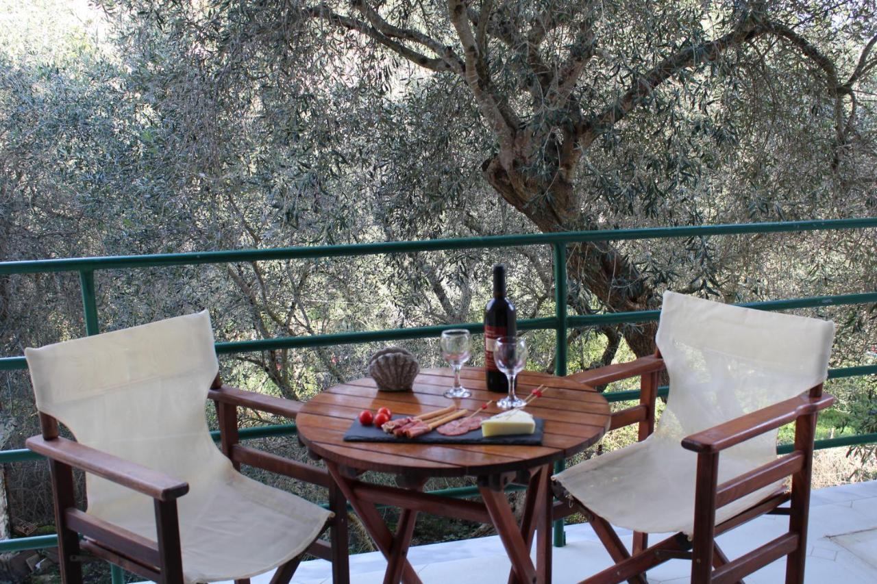 Paxos Rock Apartments Gaios Esterno foto